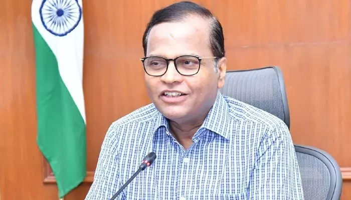 ఉద్యోగులకు అంతర్జాతీయ స్థాయి వైద్యం.. ఈహెచ్ఎస్పై సీఎస్ కీలక హామీలు ఉద్యోగులకు అంతర్జాతీయ స్థాయి వైద్యం.. ఈహెచ్ఎస్పై సీఎస్ కీలక హామీలు