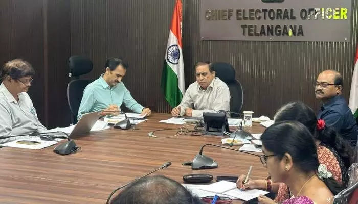 ఈ నెలాఖరుకు 90శాతం ఎస్ఐఆర్ మ్యాపింగ్ పూర్తి ఈ నెలాఖరుకు 90శాతం ఎస్ఐఆర్ మ్యాపింగ్ పూర్తి
