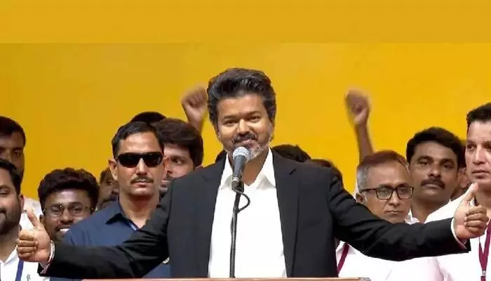సినిమా వేరు.. పాలన వేరు..! సినిమా వేరు.. పాలన వేరు..!
