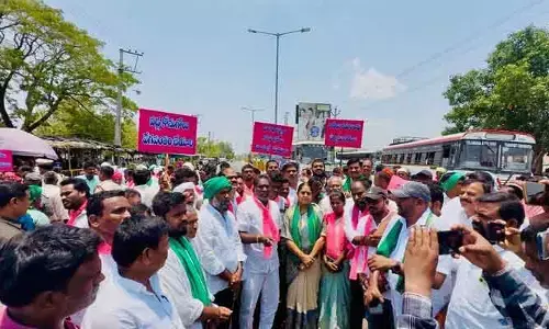 ధాన్యం కొనుగోలు వ్యవస్థ అస్తవ్యస్తం