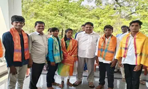 ప్రభుత్వ పాఠశాలల విద్యార్థులు అద్భుతాలు సృష్టిస్తున్నారు