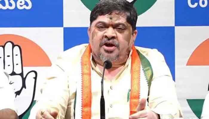 పోలీసులతో అరెస్ట్ చేయించేంత పిరికివాళ్లం కాదు : మంత్రి పొన్నం ప్రభాకర్