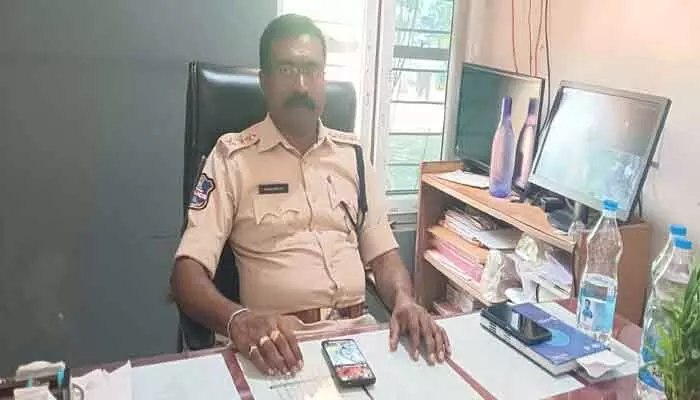 శాంతి భద్రతలకు విఘాతం కలిగిస్తే చర్యలు : డీఎస్పీ శ్రీనివాస్ యాదవ్ శాంతి భద్రతలకు విఘాతం కలిగిస్తే చర్యలు : డీఎస్పీ శ్రీనివాస్ యాదవ్