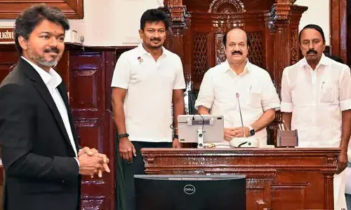 తమిళనాడు అసెంబ్లీలో బలపరీక్ష నెగ్గిన విజయ్ ప్రభుత్వం.. ఉదయనిధి స్టాలిన్ ఘాటు విమర్శలు!