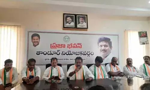 రైతు దీక్షపై కాంగ్రెస్ కౌంటర్.. బీఆర్ఎస్‌ పై సురేందర్ రెడ్డి ఫైర్
