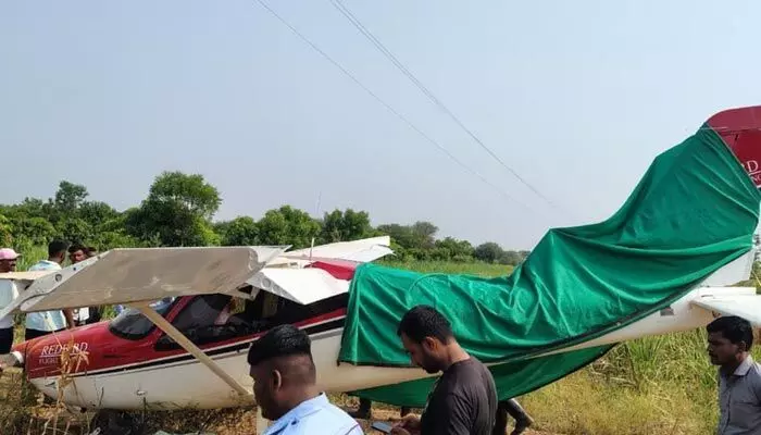 బారామతిలో కుప్పకూలిన శిక్షణ విమానం.. గతంలో ఇదే ప్రాంతంలో అజిత్ పవార్కు ప్రమాదం బారామతిలో కుప్పకూలిన శిక్షణ విమానం.. గతంలో ఇదే ప్రాంతంలో అజిత్ పవార్కు ప్రమాదం