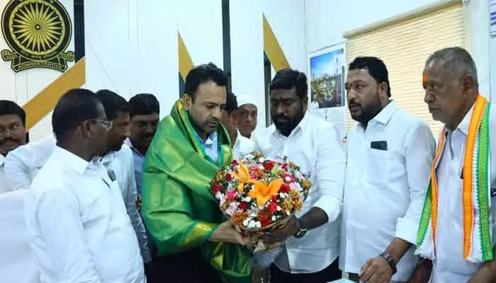 ములుగు జిల్లా అభివృద్ధికి బాటలు వేయండి ములుగు జిల్లా అభివృద్ధికి బాటలు వేయండి