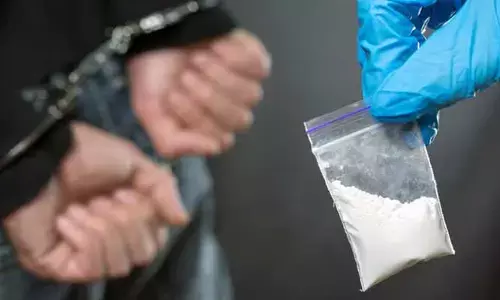 సంపన్నుల పిల్లలకు డ్రగ్స్ విక్రయం.. ఇద్దరు నిందితులు అరెస్టు