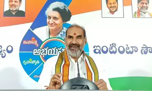 బీజేపీ నేతలు ఎందుకు తుమ్మడిహ‌ట్టి కోసం పోరాడ‌టం లేదు: ప్రభుత్వ విప్, ఆది శ్రీనివాస్