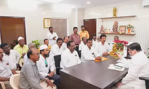 ఆర్టీసీ విలీనంపై  కసరత్తు.. జేఏసీ నేతలతో మంత్రి పొన్నం కీలక భేటీ
