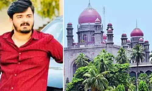 హైకోర్టులో బండి భగీరథ్‌కు చుక్కెదురు !