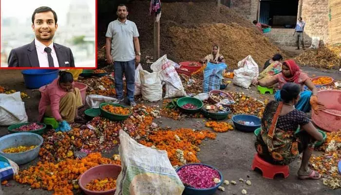 పూల వ్యర్థాలతో రూ.50 కోట్ల సామ్రాజ్యం.. గంగా కాలుష్యానికి పరిష్కారం! పూల వ్యర్థాలతో రూ.50 కోట్ల సామ్రాజ్యం.. గంగా కాలుష్యానికి పరిష్కారం!