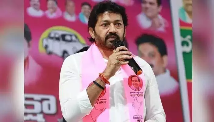దురుద్దేశంతోనే నా నిధులకు బ్రేక్.. మంత్రి సమీక్షను బహిష్కరించిన ఎమ్మెల్సీ పోచంపల్లి! దురుద్దేశంతోనే నా నిధులకు బ్రేక్.. మంత్రి సమీక్షను బహిష్కరించిన ఎమ్మెల్సీ పోచంపల్లి!