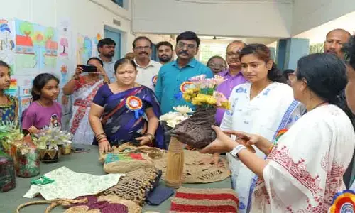 విద్యార్థులు సర్వతో ముఖాభివృద్ధి సాధించాలి
