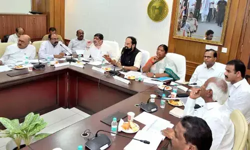 వచ్చే ఏడాది చివరి నాటికి దేవాదుల పూర్తి చేయాల్సిందే : మంత్రులు ఉత్తమ్ కుమార్ రెడ్డి, పొన్నం ప్రభాకర్