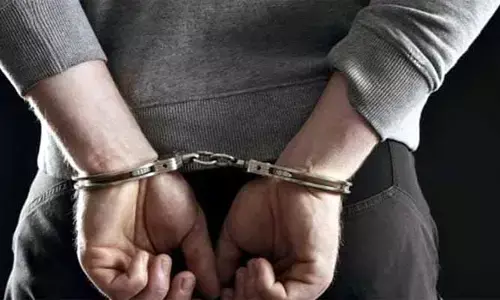 కోర్టు వారెంట్ ఉల్లంఘించిన న‌లుగురు నిందితులు అరెస్ట్