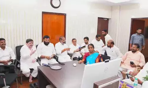 అన్ని నియోజకవర్గాల్లో ఎస్ఐఆర్ పైన నేతలు అప్రమత్తంగా ఉండాలి : టీపీసీసీ చీఫ్ మహేష్ కుమార్ గౌడ్