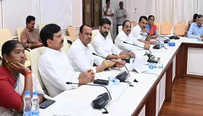 తెలంగాణలో మంత్రివర్గ విస్తరణకు ముహూర్తం ఫిక్స్ తెలంగాణలో మంత్రివర్గ విస్తరణకు ముహూర్తం ఫిక్స్