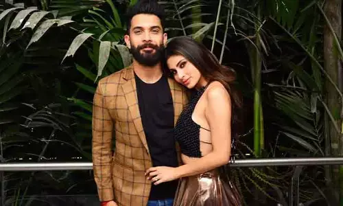విడాకుల విషయంలో బిగ్ ట్విస్ట్ ఇచ్చిన మౌనీరాయ్..!