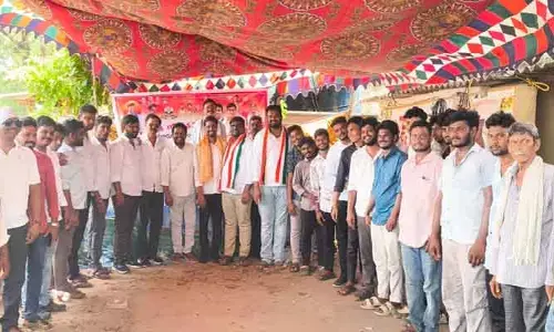 కాంగ్రెస్ పార్టీని గ్రామాలలో బలోపేతం చేయాలి : మంత్రి సీత‌క్క