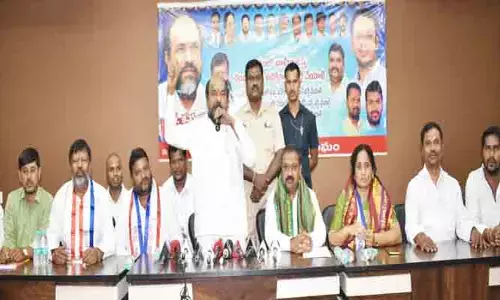 2 లక్షల ఉద్యోగాలను వెంటనే భర్తీ చేయాలి