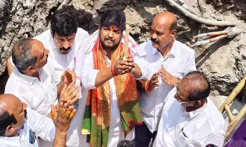 రాజకీయాల్లో కొత్త దిశను చూపించిన నాయకుడు ఎన్‌టీఆర్ : ఎమ్మెల్యే న‌వీన్ యాద‌వ్