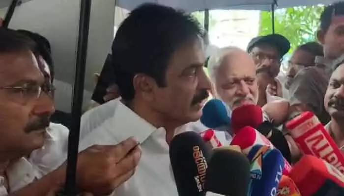 కేరళంలో యూడీఎఫ్ మార్క్ పాలన.. ఈరోజే గవర్నర్కు మంత్రుల జాబితా కేరళంలో యూడీఎఫ్ మార్క్ పాలన.. ఈరోజే గవర్నర్కు మంత్రుల జాబితా