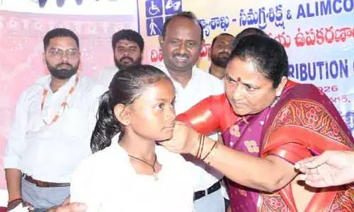 దివ్యాంగులకు పట్టుదల ఎక్కువ.. ఆత్మస్థైర్యంతో చదివి ఉన్నత స్థాయికి ఎదగాలి
