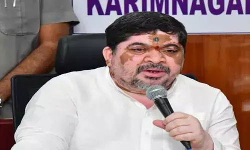 కరీంనగర్ జిల్లాలో 50 శాతం ధాన్యం కొనుగోళ్లు పూర్తి