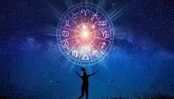 Todays horoscope:ఆ రాశుల వారికి చేపట్టిన పనుల్లో విజయం.. ఈ రోజు 12 రాశుల ఫలితాలు Todays horoscope:ఆ రాశుల వారికి చేపట్టిన పనుల్లో విజయం.. ఈ రోజు 12 రాశుల ఫలితాలు