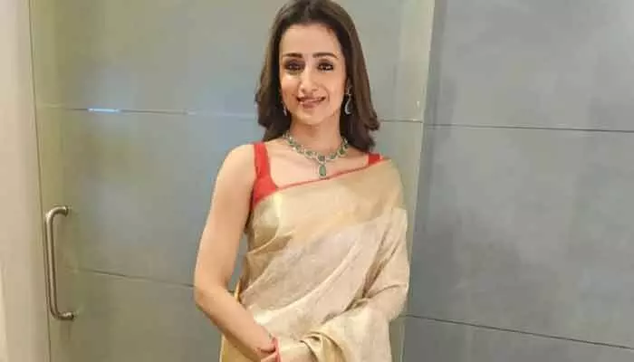 ట్రెండింగ్లో త్రిష పేరు.. ఆ ఇద్దరు స్టార్ హీరోలకు లక్కీ లేడీగా మారిన బ్యూటీ! ట్రెండింగ్లో త్రిష పేరు.. ఆ ఇద్దరు స్టార్ హీరోలకు లక్కీ లేడీగా మారిన బ్యూటీ!