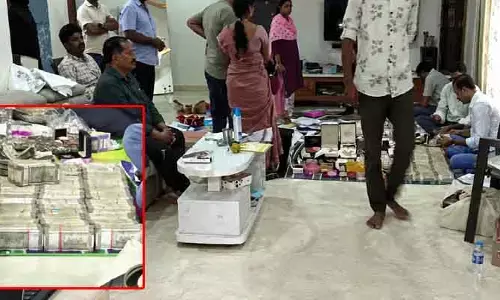 Flash : జలమండలిలో అవినీతి తిమింగలం.. కిలో బంగారం, రూ.100 కోట్ల ఆస్తులు .. ఇంకా ఎన్నో!