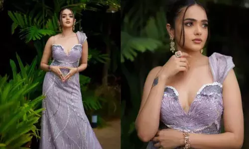 Sri Satya: హాట్ స్టిల్స్‌తో గ్లామర్ షో చేస్తున్న సీరియల్ బ్యూటీ