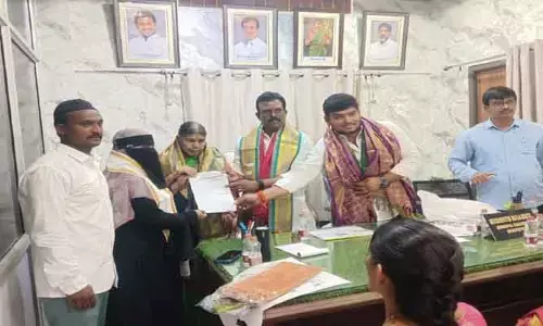 మంజూరైన ప‌నులు మొద‌లు పెట్టండి