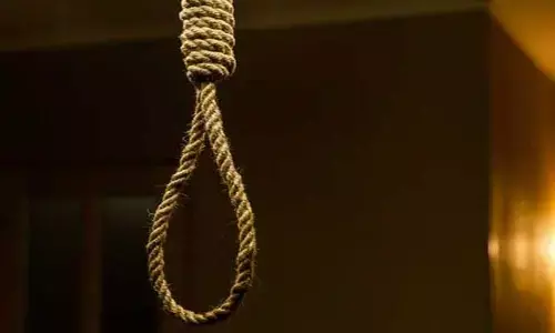 ప్రేమోన్మాదికి ఉరి..!
