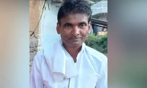 వరి ధాన్యం కొనుగోలు కాక అప్పుల బాధతో రైతు ఆత్మహత్య