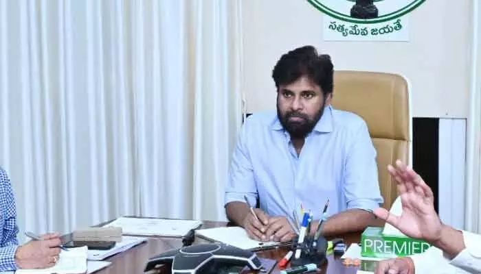 మాట నిలబెట్టుకున్నాం.. డబ్బులు జమ చేశాం: పవన్ కల్యాణ్ మాట నిలబెట్టుకున్నాం.. డబ్బులు జమ చేశాం: పవన్ కల్యాణ్
