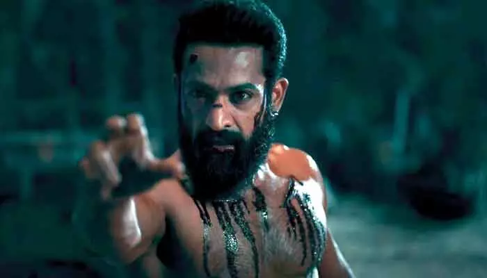 డ్రాగన్ గ్లింప్స్కు వస్తున్న రెస్పాన్స్పై ఎన్టీఆర్ షాకింగ్ రియాక్షన్! డ్రాగన్ గ్లింప్స్కు వస్తున్న రెస్పాన్స్పై ఎన్టీఆర్ షాకింగ్ రియాక్షన్!