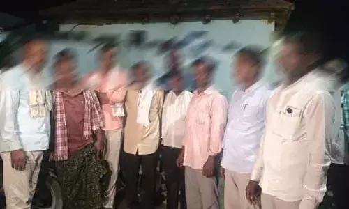 గుప్త నిధుల త‌వ్వ‌కానికి య‌త్నం