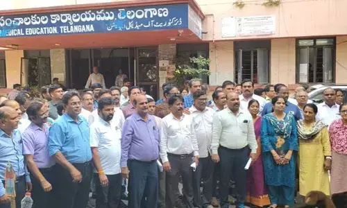 వైద్యుల బదిలీలపై మళ్లీ గందరగోళం.. జీవో-38 అమలుపై టీజీజీడీఏ ఆందోళన