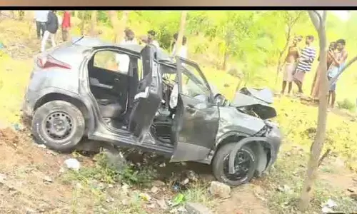 జాతీయ రహదారి 65 పై ఘోర రోడ్డు ప్రమాదం