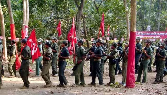 మావోయిస్టు పార్టీకి మరో భారీ ఎదురు దెబ్బ! మరి కాసేపట్లో 25 మంది సరెండర్ మావోయిస్టు పార్టీకి మరో భారీ ఎదురు దెబ్బ! మరి కాసేపట్లో 25 మంది సరెండర్