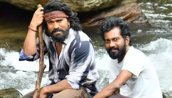 ‘పెద్ది’ షూటింగ్ తర్వాత నొప్పితో మా పాపను కూడా ఎత్తుకోలేకపోయా: రామ్ చరణ్ ‘పెద్ది’ షూటింగ్ తర్వాత నొప్పితో మా పాపను కూడా ఎత్తుకోలేకపోయా: రామ్ చరణ్