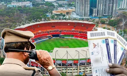 ఉప్పల్ స్టేడియం పరిసరాల్లో పోలీసుల నిఘా.. బ్లాక్ టికెట్ల దందాపై స్పెషల్ ఫోకస్