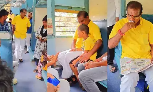 నో వెహికిల్ డే: మరోసారి ప్రత్యేక ఆకర్షణగా మంత్రి నిమ్మల