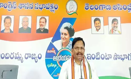 ఫ్యూచ‌ర్ సిటీని ర‌ద్దు చేస్తామ‌ని హారీష్ రావు చెప్పడం బ్లాక్ మెయిల్ రాజ‌కీయాలు : విప్ యెన్నం శ్రీనివాస్ రెడ్డి