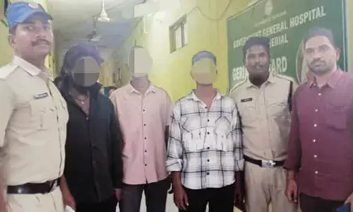 గంజాయి సేవిస్తున్న ముగ్గురు యువకులు పట్టివేత..