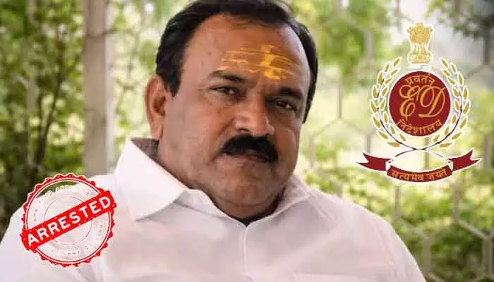 ఆధ్యాత్మికత ముసుగులో భారీ దోపిడీ.. బాబా అశోక్ ఖారత్ను అరెస్ట్ చేసిన ఈడీ ఆధ్యాత్మికత ముసుగులో భారీ దోపిడీ.. బాబా అశోక్ ఖారత్ను అరెస్ట్ చేసిన ఈడీ