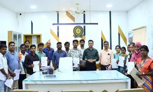 నిరుద్యోగుల‌కు ఉపాధి అవ‌కాశాలు క‌ల్పిస్తున్న ప్ర‌భుత్వం