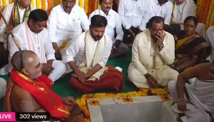 సీఎం యాదాద్రి పర్యటనలో.. అధికారుల వైఫల్యం సీఎం యాదాద్రి పర్యటనలో.. అధికారుల వైఫల్యం